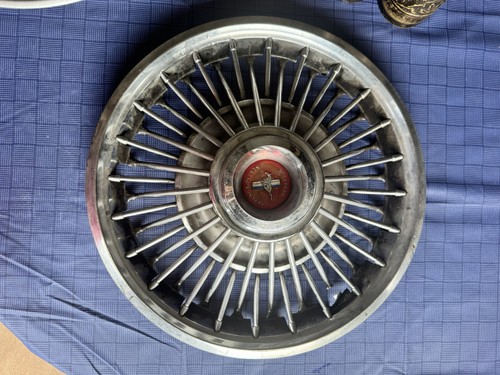 Ford mustang vintage hubcap