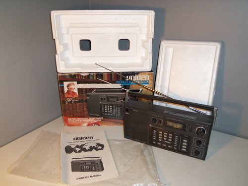 Uniden world band radio - band,