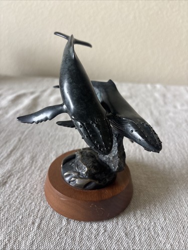 Randy puckett whale sculpture - randy,