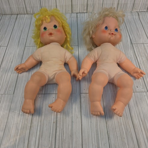 Strawberry shortcake 1982 - strawberry,