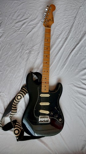 Vintage 1983 knob fender - 2-knob,