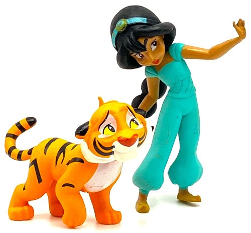 Jasmine rajah figure set - &,