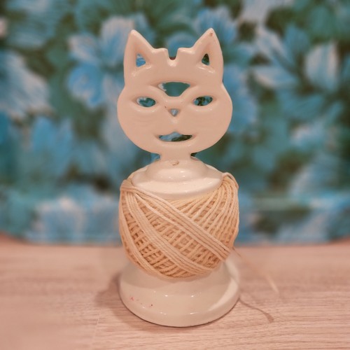 Vintage cast iron white - iron, cat