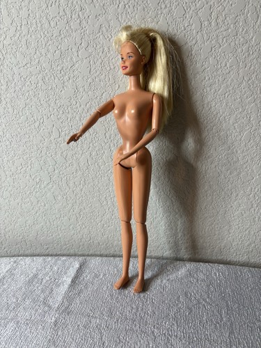 1993 barbie doll basketball - 1993, /