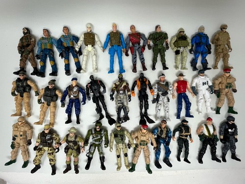Mixed lot military action - of,