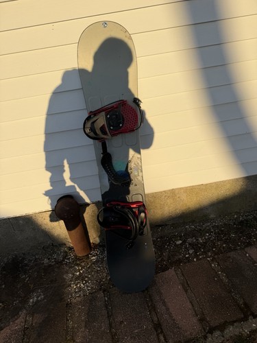 Snowboard with bindings gray - with,