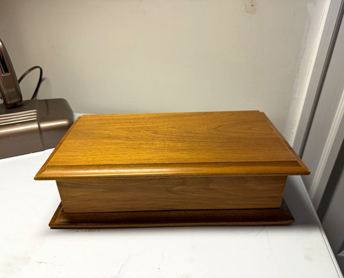Wood hinged lid keepsake - wood,