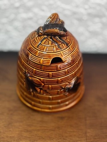 Vintage ceramic bee beehive - vintage,