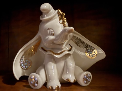 Lenox disney showcase - showcase, dumbo