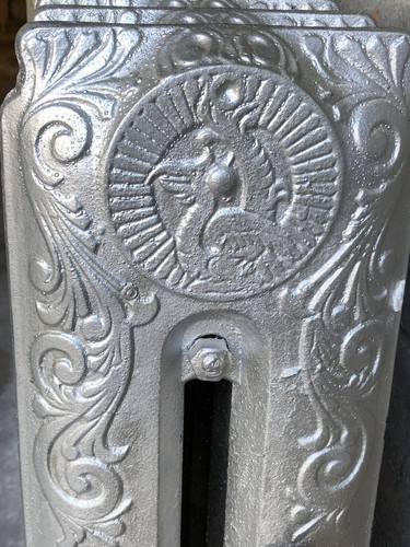 Ornate one pipe cast - ornate,