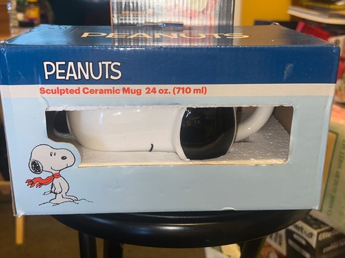 Snoopy mug peanuts sculpted - peanuts,