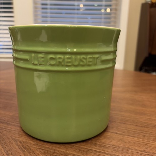 Creuset kiwi green utensil - creuset,