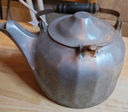 Vintage wagner ware - vintage, cast