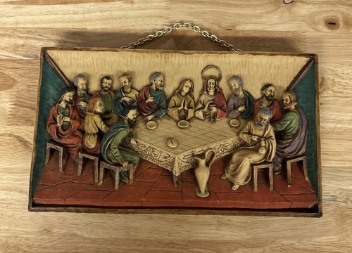 Vintage resin wall plaque - resin,