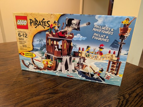 Lego pirates shipwreck - lego,