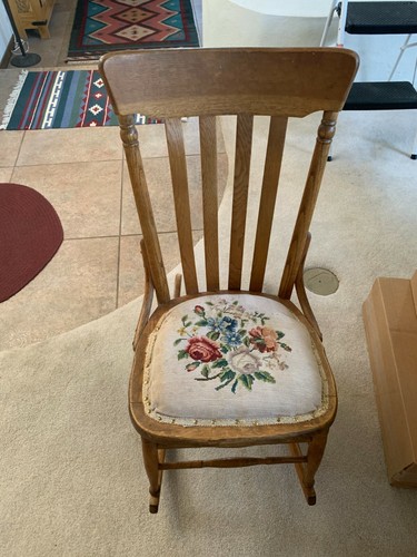 Small vintage oak - oak, upholstered