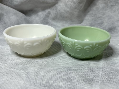 Pioneer woman green jadeite - woman,