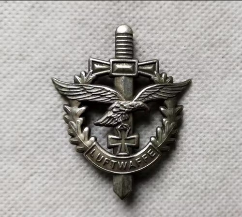 Ww2 german badge - badge, luftwaffe