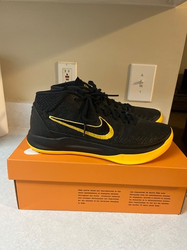 Size nike kobe bm mid - 10-,