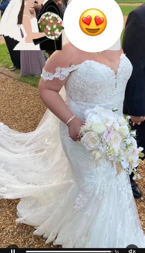 Beautiful wedding dress size