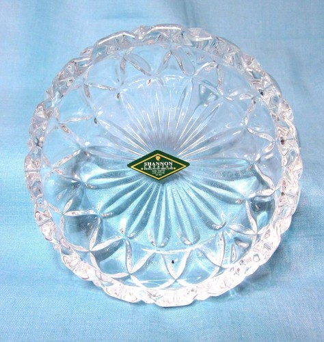 Shannon crystal designs - designs, of