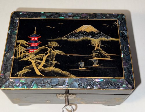Japanese black lacquer jewelry - japanese,