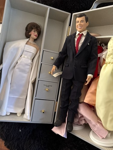 Franklin mint jackie kennedy - mint,