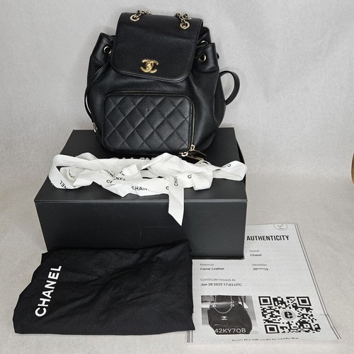 Chanel quilted caviar leather - chanel,