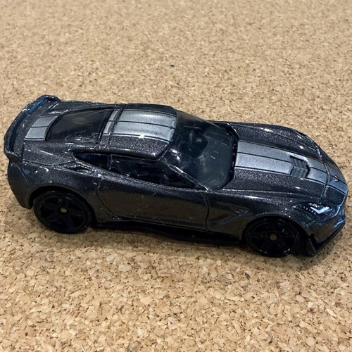Hot wheels chevrolet - hot, corvette