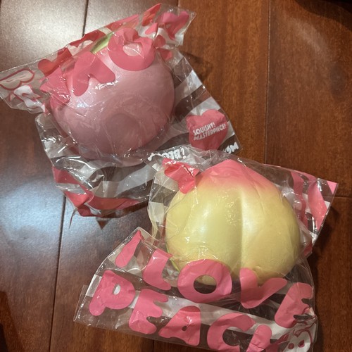 Jumbo bloom peach squishy - i,