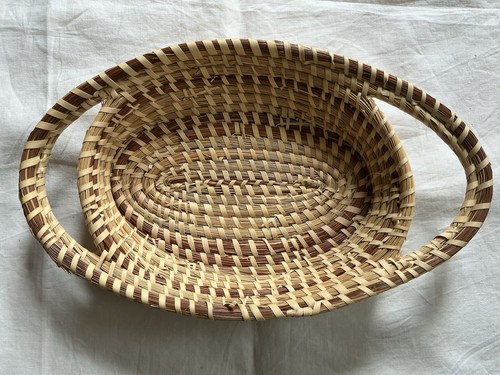 Charleston sweetgrass basket - charleston,