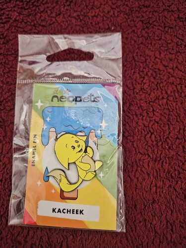 Neopets kacheek enamel pin - kacheek,