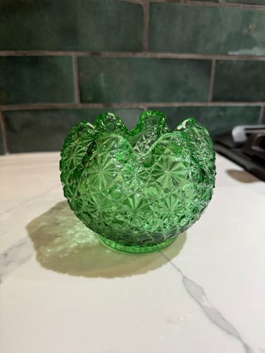 Green daisy button glass rose - green,