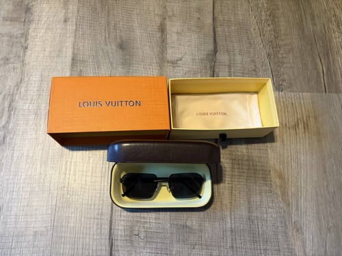 Louis vuitton black sunglasses - black,