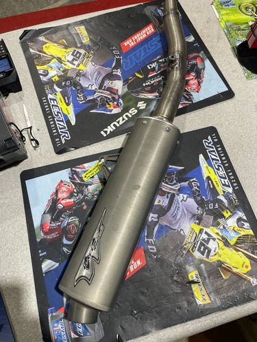 White brothers slip exhaust - white, on