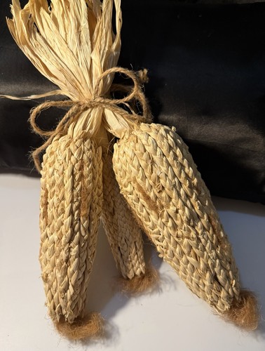 Handwoven corn husk fall - corn, decor