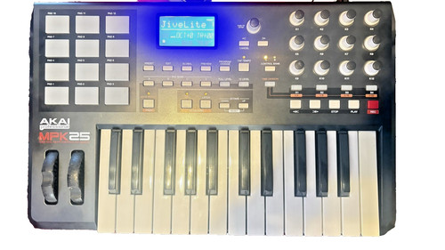 Akai mpk25 keyboard - mpk25,