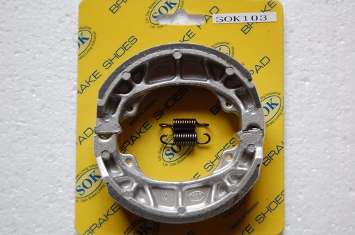 Front brake shoes - front,
