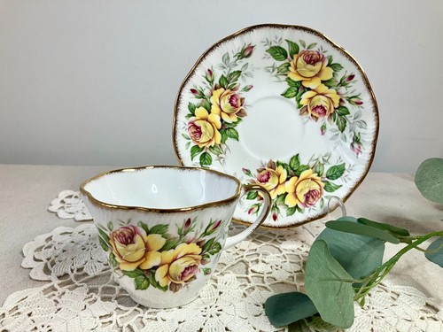 Choice vtg roses - roses, teacup