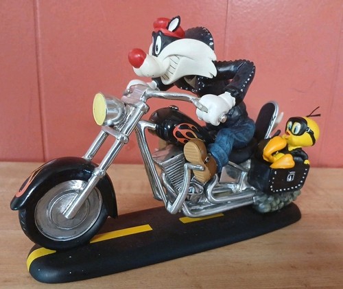 Looney tunes bikers collection - looney,