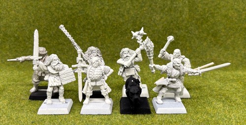 Mordheim witch hunters - witch,