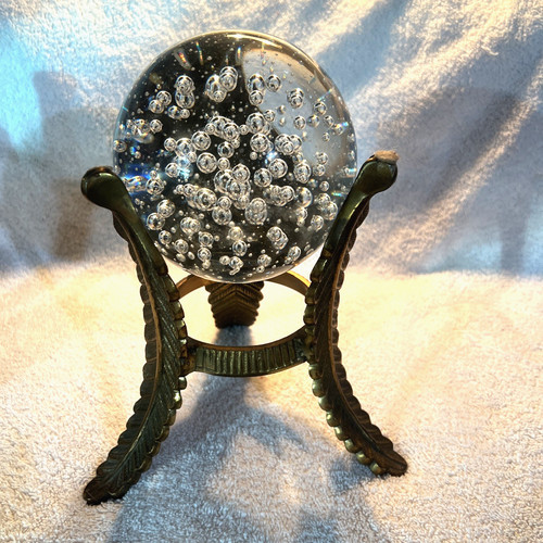 Vintage brass pedestal stand - brass,