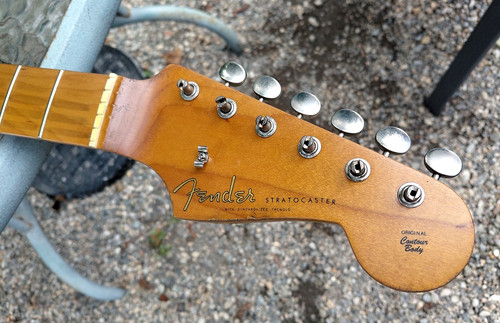 Genuine fender relic - genuine,
