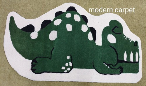 Crocodile green tufted area - green,