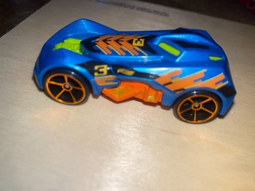 Hot wheels acceleracers - hot,