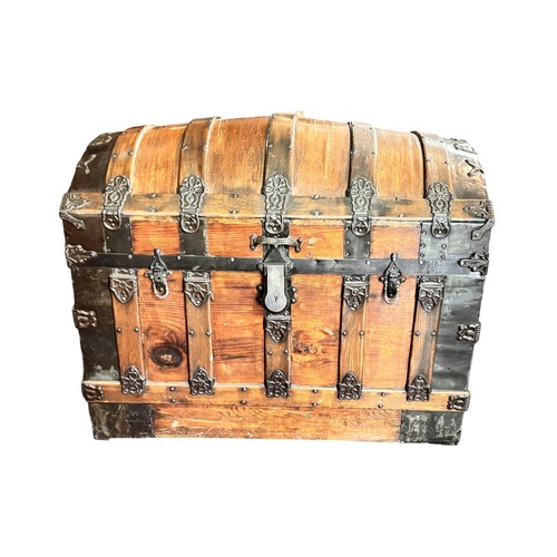 Antique steamer trunk chest - trunk,
