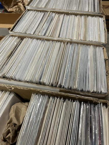 Lot books mixed title - books,