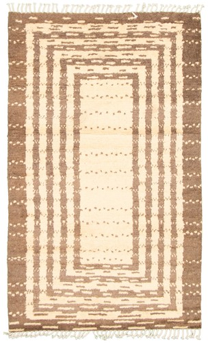 4 hand knotted - 5'0",